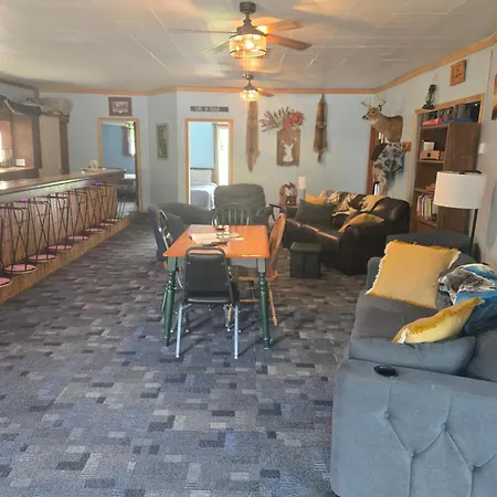 Jake'S Bed & Bar